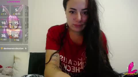 Snapshot of pearl_3 chatting on 11, 1, 2025 Pearl online show from 11, 1, 2025