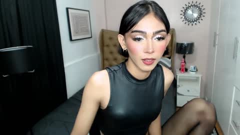 Snapshot of pearlmoore chatting on 12, 2, 2025 Pearl online show from 12, 2, 2025