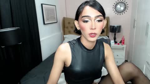 Snapshot of pearlmoore chatting on 12, 2, 2025 Pearl online show from 12, 2, 2025