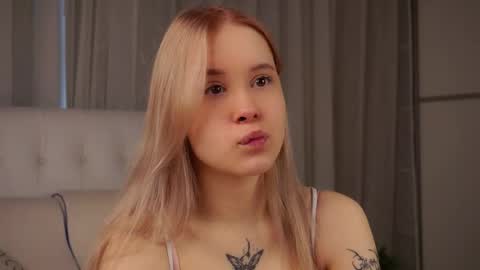 Lily online show from 24, 4, 2026