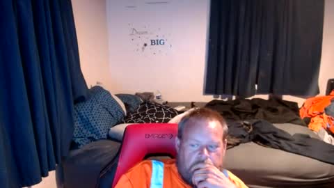 pecker40 online show from 23, 7, 2026