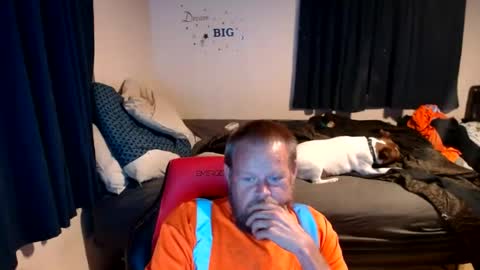 pecker40 online show from 28, 7, 2026