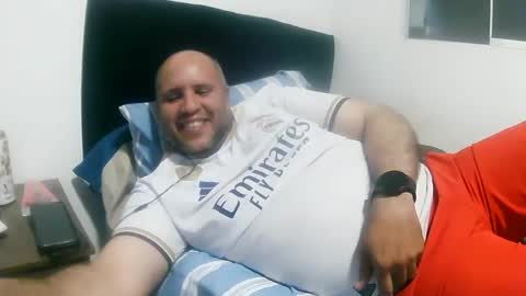 Snapshot of pedrofalfan chatting on 8, 10, 2025 Pedro online show from 8, 10, 2025