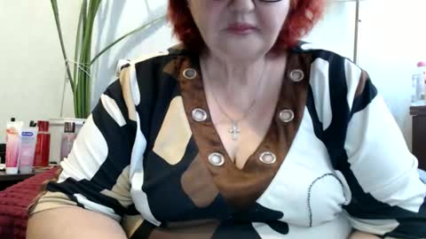 Snapshot of peggysoft chatting on 8, 6, 2026 PeggySoft online show from 8, 6, 2026
