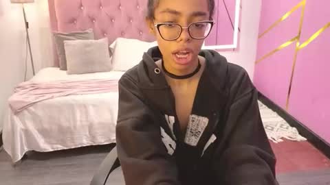 peneelopeecute online show from 5, 2, 2026