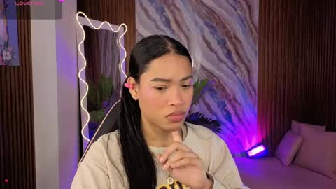 penelope online show from 27, 4, 2026