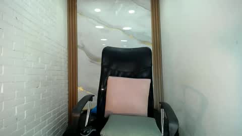 Penelopee Rouse online show from 1, 10, 2025