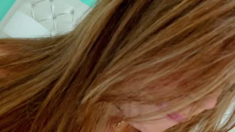 Penelope Laurent online show from 23, 12, 2024