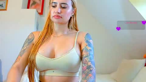 Hi Im Penelope  better vibrations  1111 online show from 5, 3, 2026