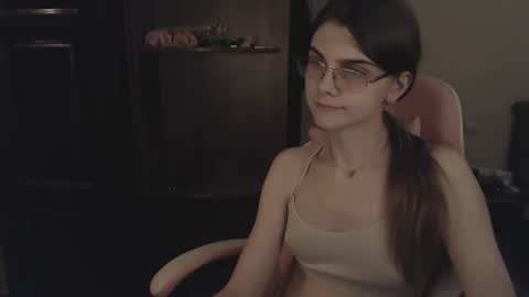 Snapshot of peralez_f chatting on 17, 2, 2025 Farida online show from 17, 2, 2025