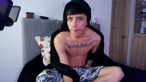 Snapshot of perceo09 chatting on 5, 1, 2025 first anal video in bio we are lucy and perceo follow us online show from 5, 1, 2025