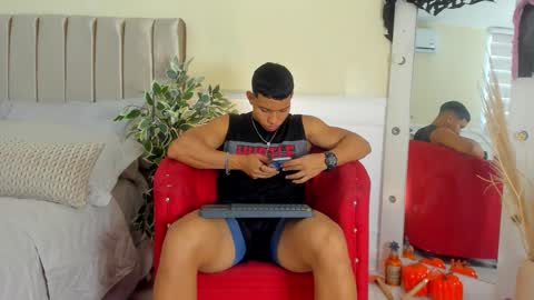 Snapshot of percy_god chatting on 8, 10, 2025 percy_god online show from 8, 10, 2025