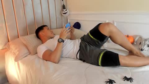 Snapshot of percy_god chatting on 29, 10, 2025 percy_god online show from 29, 10, 2025