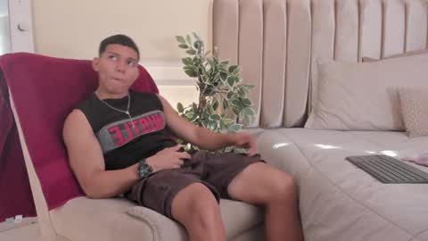 Snapshot of percy_god chatting on 23, 11, 2025 percy_god online show from 23, 11, 2025