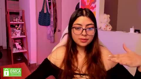 Snapshot of perfect__ana chatting on 8, 7, 2026 Sarah Ana Banana online show from 8, 7, 2026