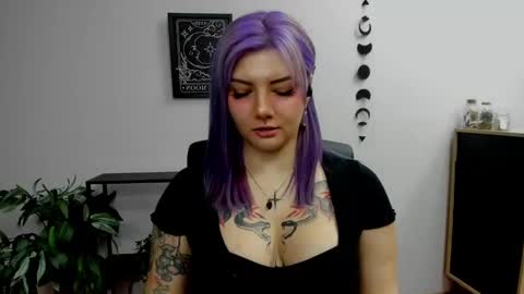 Gabbie online show from 5, 12, 2024