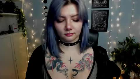 Gabbie online show from 11, 11, 2025