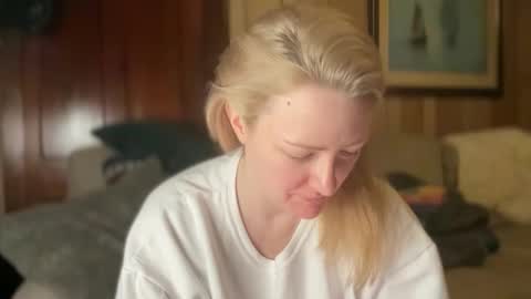 Snapshot of perfectnips742 chatting on 19, 5, 2026 Nelly online show from 19, 5, 2026