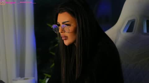 Dee online show from 27, 12, 2024