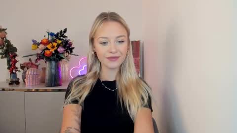 Snapshot of perfectxcindy chatting on 23, 9, 2025 Cindy online show from 23, 9, 2025