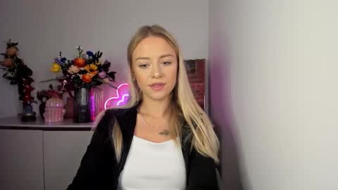 Snapshot of perfectxcindy chatting on 2, 10, 2025 Cindy online show from 2, 10, 2025