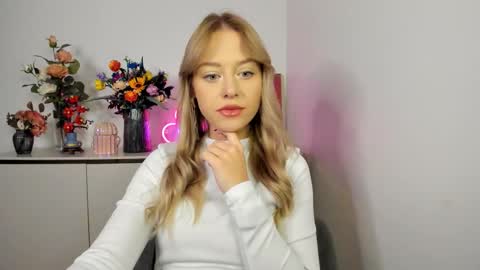 Snapshot of perfectxcindy chatting on 4, 11, 2025 Cindy online show from 4, 11, 2025