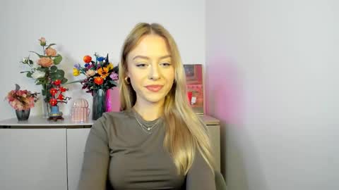 Snapshot of perfectxcindy chatting on 11, 11, 2025 Cindy online show from 11, 11, 2025