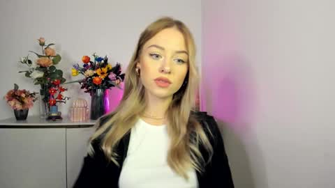 Snapshot of perfectxcindy chatting on 24, 11, 2025 Cindy online show from 24, 11, 2025