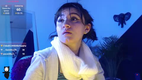 Snapshot of perla_campbell chatting on 7, 3, 2025 online show from 7, 3, 2025