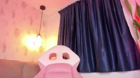 Perla online show from 19, 7, 2026