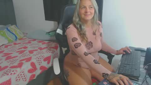 Snapshot of perlagoloza05 chatting on 25, 1, 2025 goloza online show from 25, 1, 2025