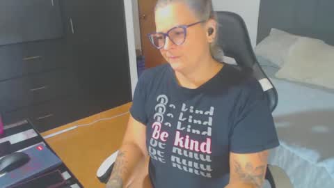 Snapshot of perlagoloza05 chatting on 24, 2, 2025 goloza online show from 24, 2, 2025