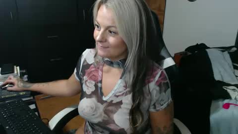 Snapshot of perlagoloza05 chatting on 4, 10, 2025 goloza online show from 4, 10, 2025