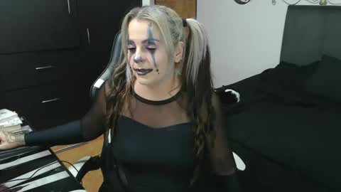 Snapshot of perlagoloza05 chatting on 31, 10, 2025 goloza online show from 31, 10, 2025