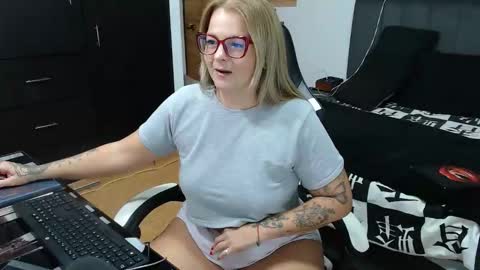 Snapshot of perlagoloza05 chatting on 19, 4, 2026 goloza online show from 19, 4, 2026