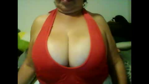 perlita070822 online show from 9, 2, 2025