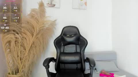 PERLITA online show from 22, 4, 2026