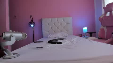 Marie online show from 10, 6, 2026