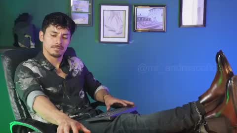 andres    online show from 14, 11, 2025