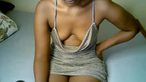 Snapshot of peru_queen chatting on 7, 5, 2026 peru_queen online show from 7, 5, 2026