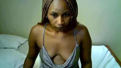 Snapshot of peru_queen chatting on 14, 6, 2026 peru_queen online show from 14, 6, 2026