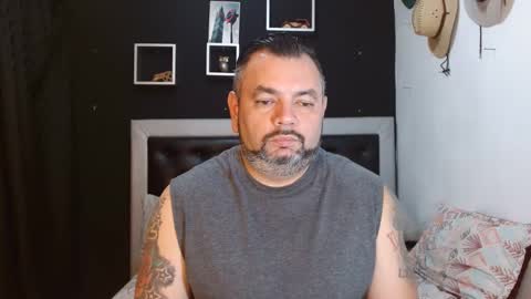 Carlos online show from 4, 2, 2025