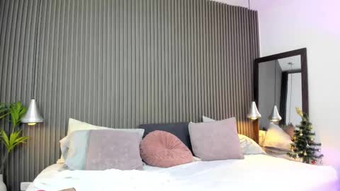 Lizza online show from 5, 12, 2025