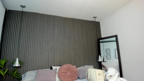 Lizza online show from 10, 4, 2026