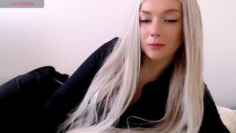 Isabella online show from 23, 4, 2026