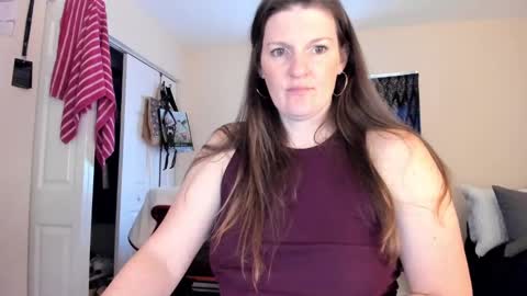 Kelly online show from 2, 1, 2025