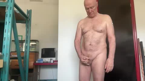 Snapshot of peter4443 chatting on 15, 5, 2026 peter4443 online show from 15, 5, 2026