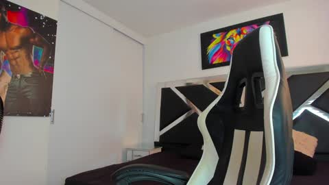 Snapshot of peter_coleman chatting on 7, 12, 2024 PeterColeman online show from 7, 12, 2024