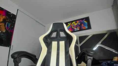 Snapshot of peter_coleman chatting on 12, 12, 2024 PeterColeman online show from 12, 12, 2024