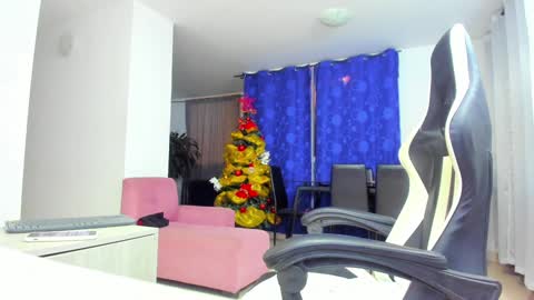 Snapshot of peter_coleman chatting on 22, 12, 2024 PeterColeman online show from 22, 12, 2024